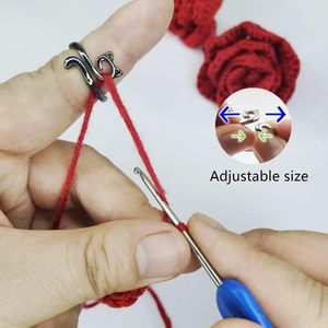 Anillo de lazo de ganchillo tejido para dedos Guía de hilo abierto de metal Anillos de ganchillo Soportes de dedales de tejido trenzado ajustable - Product Image 3