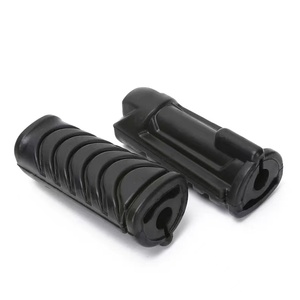 Repose-pieds de moto avant en caoutchouc antidérapant noir à motifs pour les modèles compatibles <span class=keywords><strong>Honda</strong></span> - Product Image 2