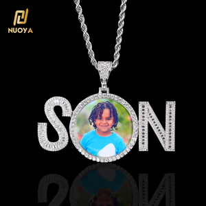 Collier pendentif personnalisé NUOYA avec photo et initiale, plaqué or 18 carats, serti <span class=keywords><strong>de</strong></span> diamants CZ, bijoux hip-hop pour hommes - Product Image 1