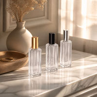 Atomiseur de parfum en verre rechargeable de 30 ml, flacon vaporisateur de parfum portable, conteneur rectangulaire transparent