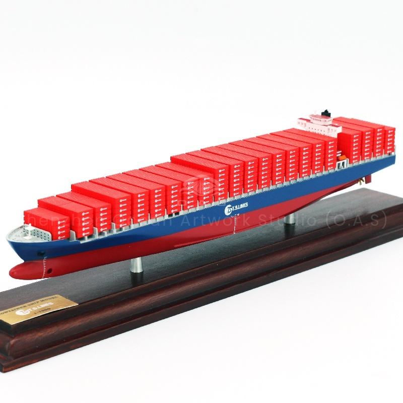 Modelo de buque portacontenedores TS LINES de 35cm