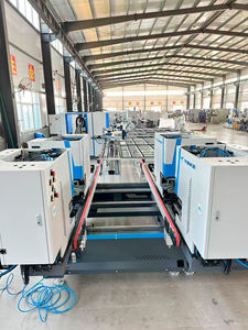 Machine horizontale automatique <span class=keywords><strong>de</strong></span> nettoyage et <span class=keywords><strong>de</strong></span> soudage des quatre coins du <span class=keywords><strong>cadre</strong></span> UPVC CNC Ligne <span class=keywords><strong>de</strong></span> production <span class=keywords><strong>de</strong></span> fenêtres et <span class=keywords><strong>de</strong></span> portes Machine <span class=keywords><strong>de</strong></span> fabrication - Product Image 4