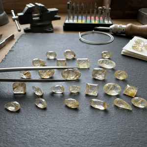 TFH Lot de 131 carats de rutile doré, 26 PIÈCES, cristaux de guérison, formes et tailles variées, tailles de lot de 10 mm à 10x20 mm - Product Image 6