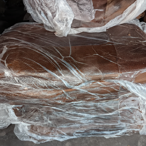 Viet Nam Feuilles fumées côtelées en caoutchouc naturel fabriquées au Vietnam Genre de produit RSS4 - Product Image 1