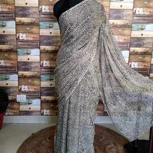 Chemisier noir élégant avec sari en mousseline de soie à imprimé léopard Mode ethnique élégante pour adultes pour fêtes et mariages en soie - Product Image 1