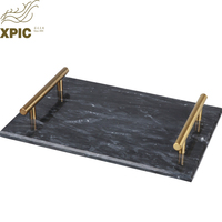 Plateau de service en marbre Art Déco de qualité supérieure avec bordure en métal doré pour le Ramadan et les articles de toilette d'hôtel et la présentation de buffet