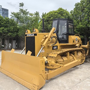 รถดันดินตีนตะขาบ Caterpillar D6G ผลิตในญี่ปุ่น ใช้งานน้อย พร้อมริปเปอร์ด้านหลัง และเครื่องยนต์ 3306T ของแท้ ขาย - Product Image 1