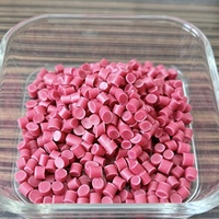 Gránulos de PVC Rojo Rosa Resistentes a la Intemperie para Perfiles, Grado de Extrusión