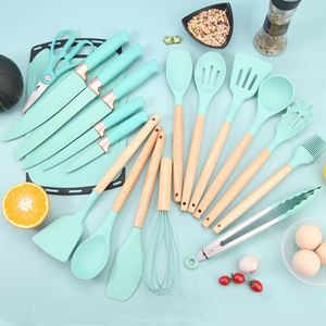 Ensemble d'ustensiles de cuisine en silicone multifonctionnels durables et personnalisés, 12/15/19 pièces, avec manche en bois, collection 2025 – Vente chaude - Product Image 2