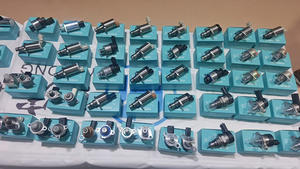 Vanne de refroidissement d'huile de piston LR073684 AJ813393 pour Land Range Rover Sport Evoque <span class=keywords><strong>Jaguar</strong></span> F-<span class=keywords><strong>Pace</strong></span> 2.0d 204dta 204dtd - Product Image 5