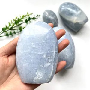 Оптовая продажа натуральный ручной работы кристаллический орнамент лечебный камень 7-11 см синяя кальцит стоячий камень
