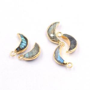 Colgante de labradorita chapado en oro 11-13mm Forma De Luna Piedra facetada Corte Material de latón con fianza - Product Image 1