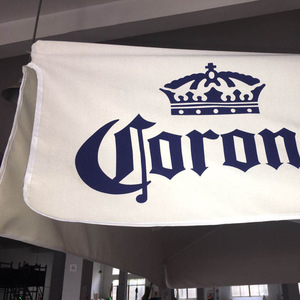 ร่มสนามทรงสี่เหลี่ยม Corona ขนาด 3x3 เมตร เสาอะลูมิเนียม ยกด้วยมือหมุน ผ้าโพลีเอสเตอร์ป้องกันรังสียูวี ฐานเหล็ก สำหรับใช้งานกลางแจ้งในสวน - Product Image 3