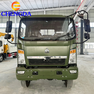 Camion utilitaire léger Sinotruck <span class=keywords><strong>4x4</strong></span> 4 roues motrices 116 ch 5/8 tonnes 6 roues Howo Van avec ridelles pour le transport de marchandises en Guyana - Product Image 4
