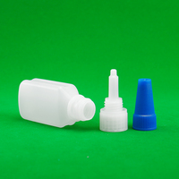 Fabrika kaynağı 20ml kare kimyasal tutkal aplikatör şişe