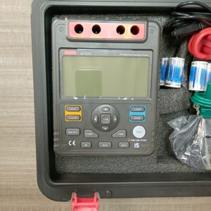 เครื่องทดสอบความต้านทานฉนวน UNI-T UT513 รุ่นขายดี 5kV ดิจิตอลเมกะโอห์มมิเตอร์ - Product Image 2