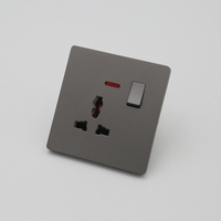 Prise murale industrielle universelle multifonction BENDI 1 Gang 16A 250V avec panneau PC doré, voyant lumineux, IP22, type 86 avec USB