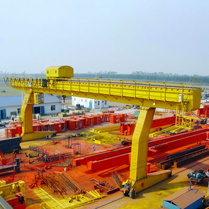 Fabrication de grues portiques robustes pour les opérations de manutention industrielle avec une structure en acier solide - Product Image 6