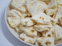 Groothandel Bulk Fabrieksdirect Op Maat Gemaakte Gedroogde Ananas Schijfjes Gedroogde Fruit Snacks met 24 Maanden Houdbaarheid