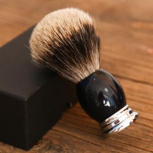 Brosse de rasage de barbe à poils personnalisés pour hommes en bois naturel et écologique de haute qualité - Product Image 2