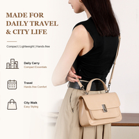 Sac à main compact à rabat en cuir véritable personnalisé pour femmes avec poignée supérieure pour les rendez-vous et les voyages OEM ODM