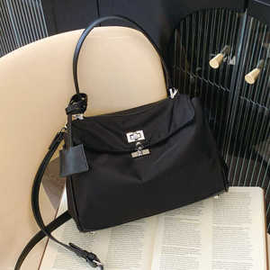 Bolso Tote de Hombro para Mujer, Personalizado, Minimalista, Metálico, Impermeable, de Gran Capacidad - Product Image 3