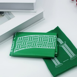 Mini tappetino da viaggio da preghiera in tinta unita islamico pieghevole in poliestere Smart musulmano da regalo con borsa - Product Image 5