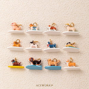Galería Surf Pup |   Colgantes <span class=keywords><strong>de</strong></span> Perro en Forma <span class=keywords><strong>de</strong></span> Tabla <span class=keywords><strong>de</strong></span> Surf, Esmaltados a Mano, Chapados en Oro <span class=keywords><strong>de</strong></span> 18K, para la Creación <span class=keywords><strong>de</strong></span> Joyería - Product Image 3