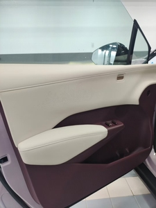 ซีกเกอร์ เอ็กซ์ อัลตร้า รุ่น 2026 รถยนต์ไฟฟ้า 5 ที่นั่ง พร้อมระบบความสะดวกสบายรอบด้าน ความบันเทิงสำหรับการเดินทางไกล บริการรับรองสุดหรู พร้อมบริการคนขับ - Product Image 4