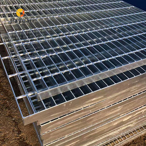 Stalen Rooster Metalen Bouwmaterialen Duurzaam Rooster Voor Gebruik Buitenshuis Voor Park Loopbrug Drainage Rooster - Product Image 2