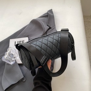 Wholesale Quilted Cylinder <b>Crossbody</b> <b>Bag</b>, Women's Shoulder Messenger Purse, Simple Popular Lattice Cylinder <b>Bag</b> for Daily Travel - Product Image 1