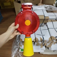 Barricade de signalisation routière à LED alimentée par énergie solaire, étanche, en PC, lumière de barrière à LED