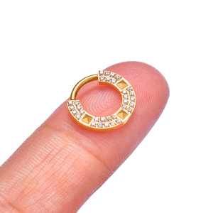 Pendientes de titanio G23 para nariz y cartílago, joyería para piercing, aro Daith con segmento articulado ASTM F136, joyería corporal de moda con circonita cúbica. - Product Image 6