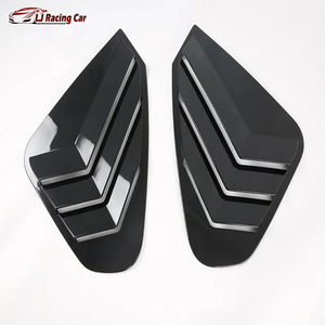 Cubierta de ventana de coche Aspecto de carbono Exetrior Rejilla de ventana lateral de coche trasero Accesorios de coche para <span class=keywords><strong>Toyata</strong></span> <span class=keywords><strong>Rav4</strong></span> 2019-2023 - Product Image 2