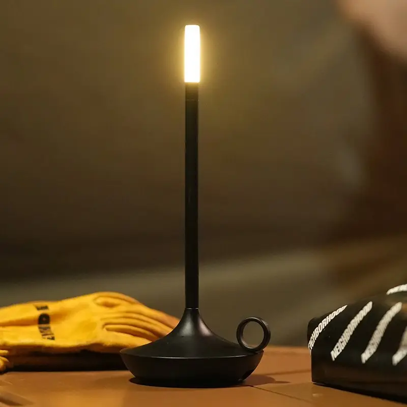 Lampes à bougies créatives à LED Lampe de table pour chambre à coucher Lampe de nuit tactile sans fil rechargeable USB Lampe de table de camping en aluminium avec base