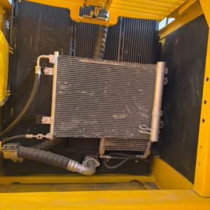 รถขุดโคมัตสึ PC220 มือสอง เครื่องจักรก่อสร้างไฮดรอลิกแบบตีนตะขาบ ของแท้ 22 ตัน รุ่น PC240-8 PC220-7 รถขุดขนาดใหญ่ - Product Image 6