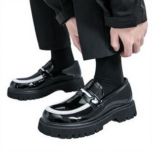 Nouvelles Chaussures Décontractées de Créateur à Semelle Épaisse Style Non-Plat à Enfiler pour Hommes, Mocassins Confortables Noirs en Cuir Verni, Chaussures de Mariage Plates - Product Image 4
