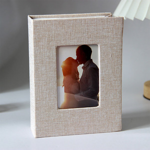 <span class=keywords><strong>Album</strong></span> <span class=keywords><strong>photo</strong></span> de mariage personnalisé en PU fait main, magnétique, avec <span class=keywords><strong>pages</strong></span> adhésives, pour photos 4x6, portable, écologique, couverture rigide, vente en gros - Product Image 5