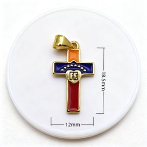 HD462 Venta al por mayor Colgante de oro de 18k con diseño de bandera nacional y circonita, con logotipo de equipo clásico, accesorio DIY para la fabricación de joyas - Product Image 3