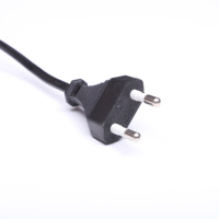 Câble d'alimentation plat coréen en PVC industriel KTL KC Approval H03vvh2-f 2x0.75mm2 avec prise IEC C7