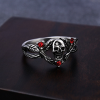 Bague en acier inoxydable Non ternie, bague rétro gothique en Zircon rouge, squelette de vigne, Punk pour femmes et filles