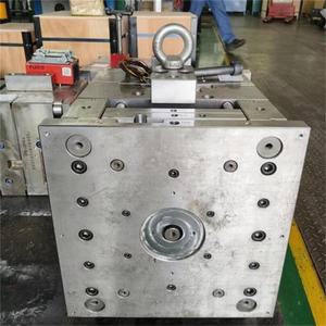 Özel Enjeksiyon Kalıp Yapımı PEEK Plastik Endüstriyel Kalıplama Özel Renk ve Boyutta Plastik Enjeksiyon Kalıplama - Product Image 4