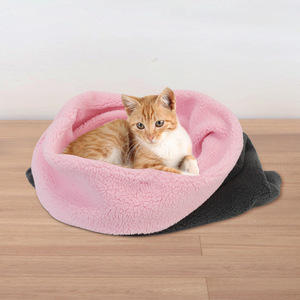 Oval Pet Sleeping Bag Faux Fur Soft Cat Bed Warm Enclosed Cat House For Winter Use - Product Image 5