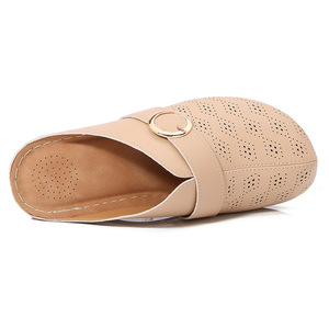 Sandalias de cuña con punta cerrada para mujer, suela suave antideslizante, calzado informal para caminar en verano - Product Image 5