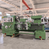 Tour horizontal CNC robuste Yade CW6163E, largeur de guidage 550 mm, alésage de broche 105 mm, longueur de pièce maximale 1000 mm, 3 mors
