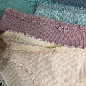 Sous-vêtements en coton portable pour femmes, slip taille haute en coton, rouge, style classique - Product Image 2