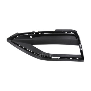 Encadrements de feux antibrouillard Volkswagen 17G853665 17G853666 en plastique ABS pour pare-chocs avant, couvercles de grille inférieure gauche et droite - Product Image 1