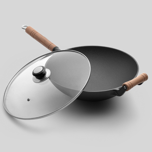 Wok antiadherente, venta directa de fábrica, wok para freír de hierro fundido presazonado con tapa de madera para <span class=keywords><strong>restaurante</strong></span> o uso doméstico - Product Image 3