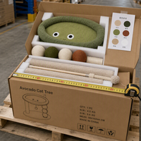 Arbre à chat en forme d'avocat en gros avec balles en sisal, tour de jeu en peluche pour chat, jouet interactif pour chats