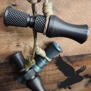 Sifflet de chasse portable en PLA imprimé en 3D, léger, avec 5 puces sonores interchangeables pour la mimesie des animaux sauvages en sports de plein air - Product Image 4